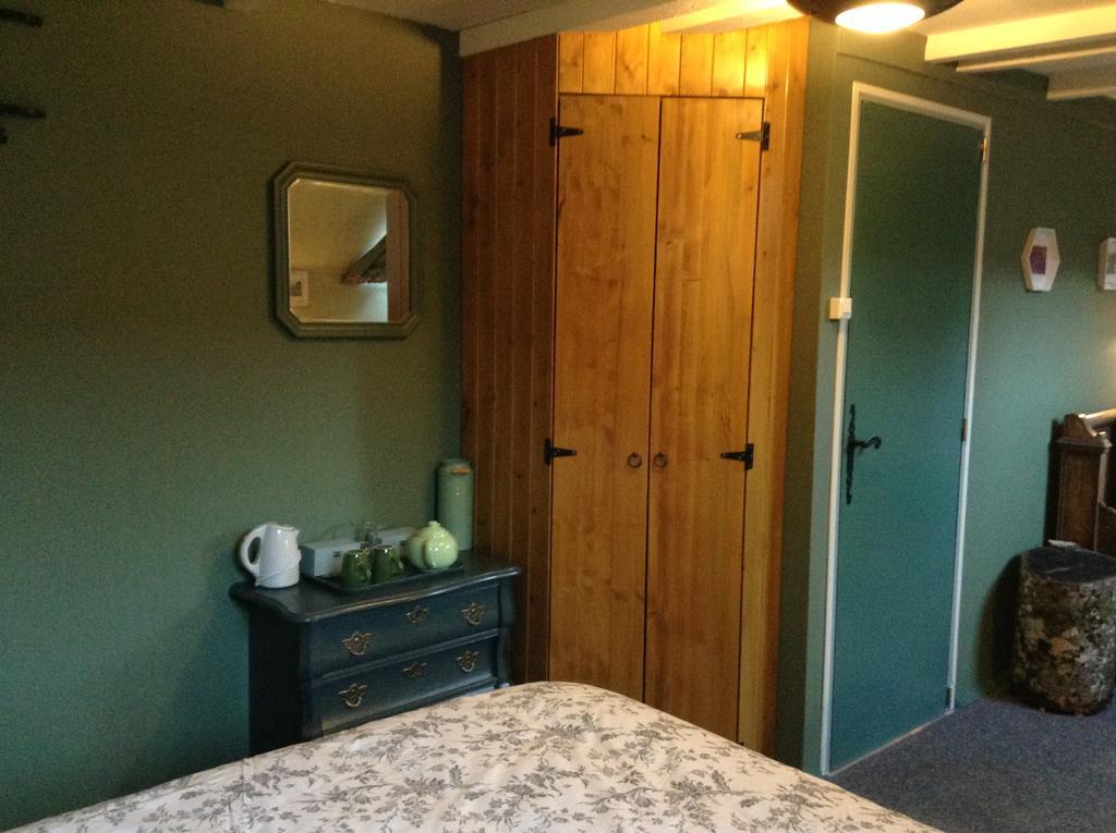 Aux Sources De L'Yonne Bed & Breakfast Glux-en-Glenne Exterior photo